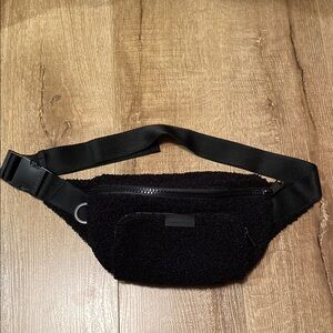 Dagne Dover Jax Large Fanny Pack Black Black shearling